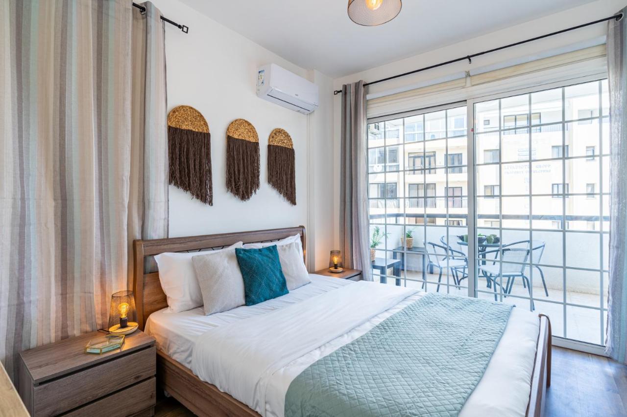 Araminta 2-Bedroom Apartment In Ларнака Екстериор снимка